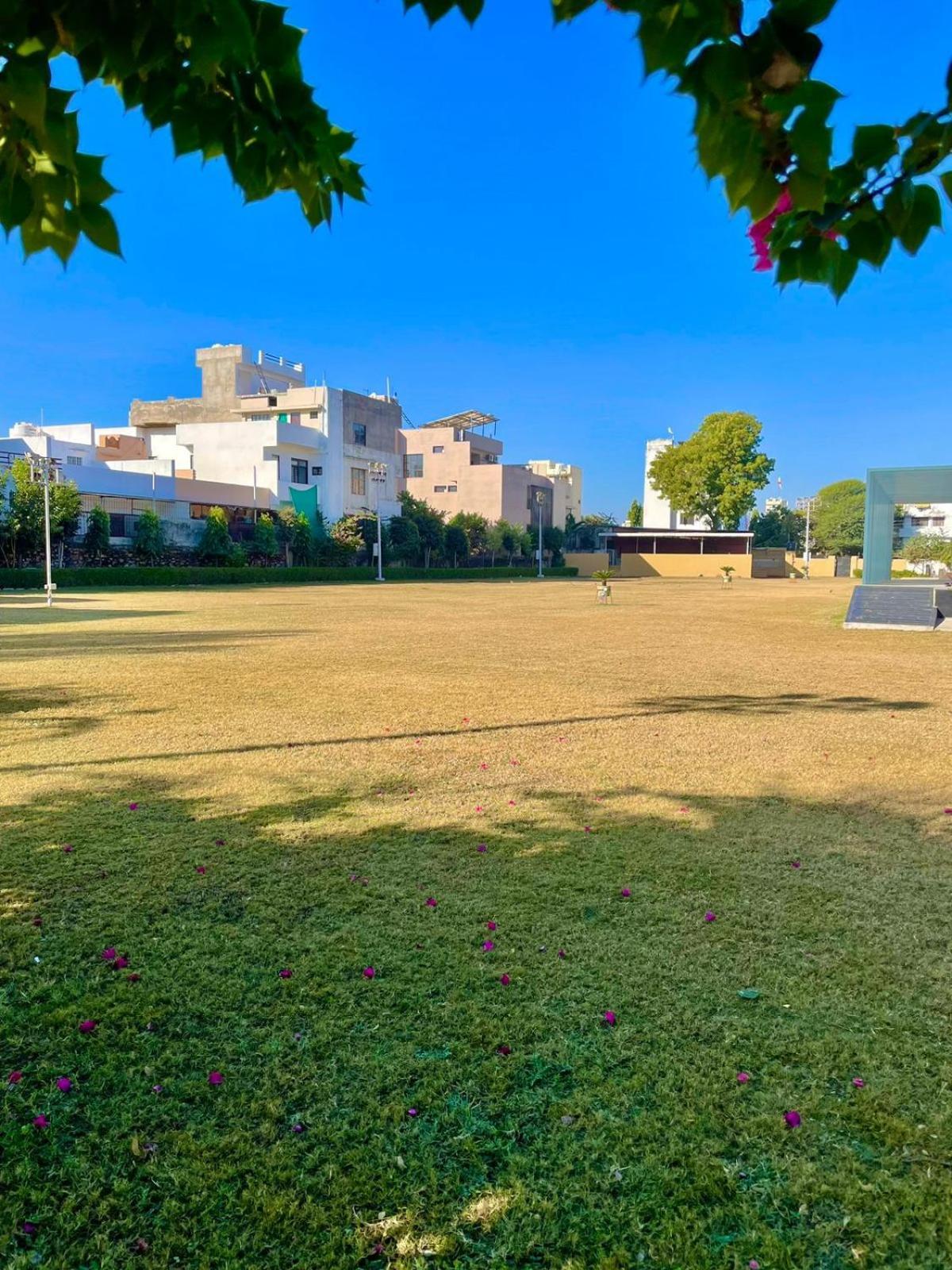 Vrindavan Greens Resort Udaipur Exterior foto